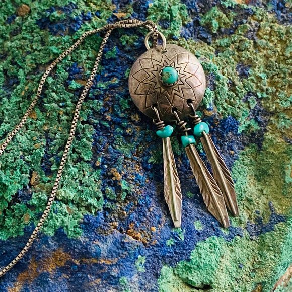 Native American Turquoise Dreamcatcher Pendant - Picture 6 of 7